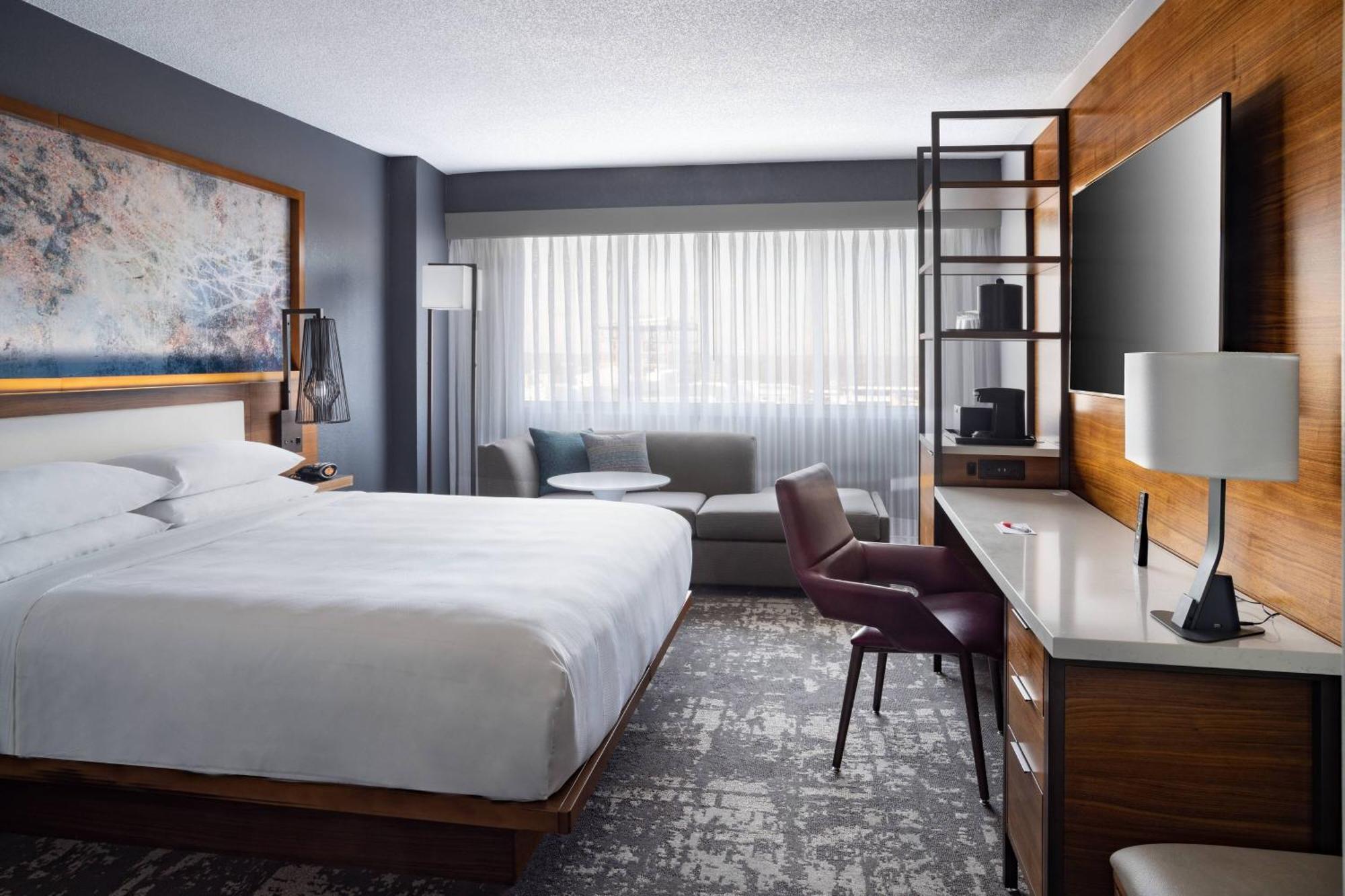 Marriott Greensboro Downtown Екстер'єр фото