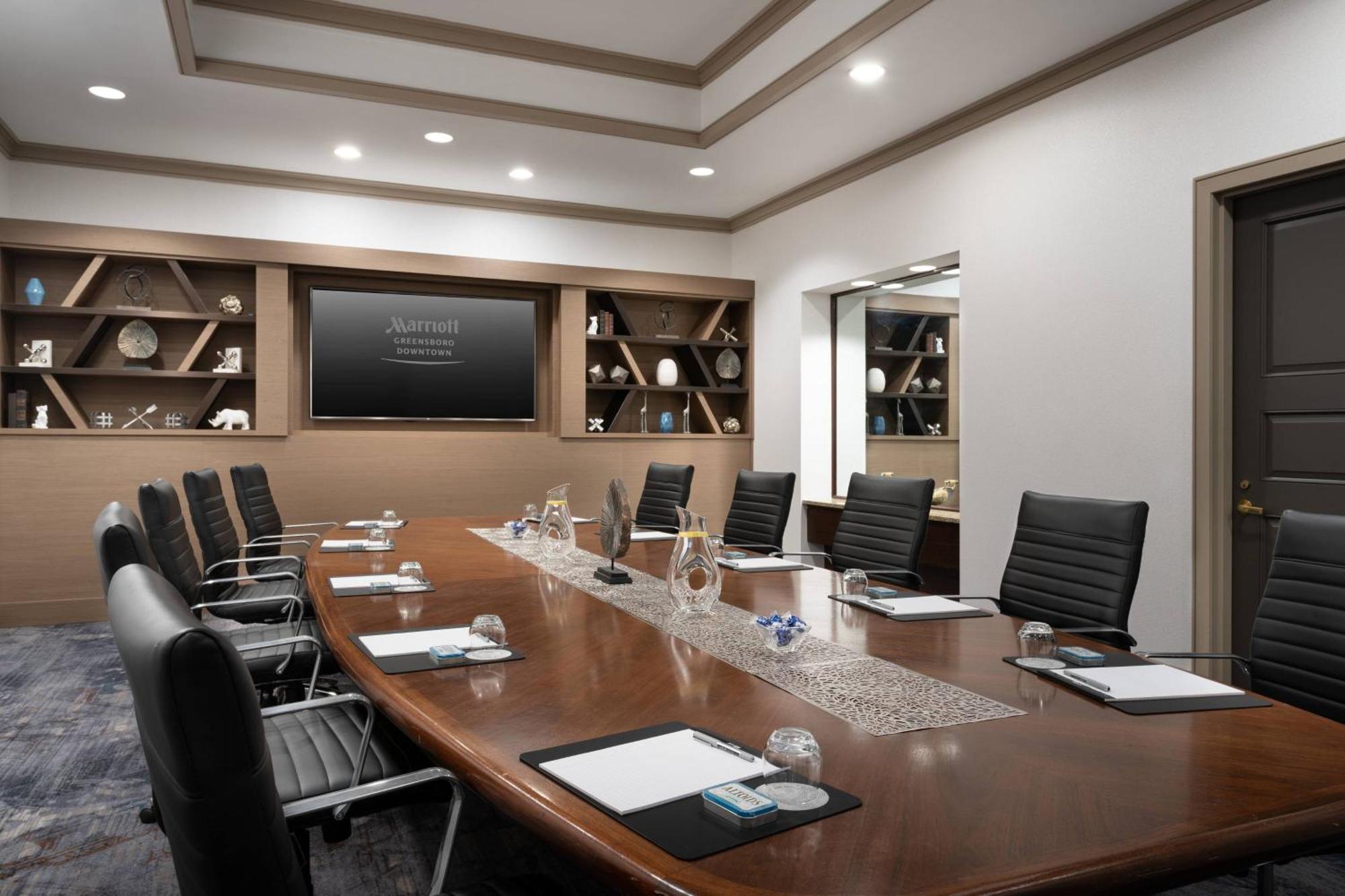 Marriott Greensboro Downtown Екстер'єр фото