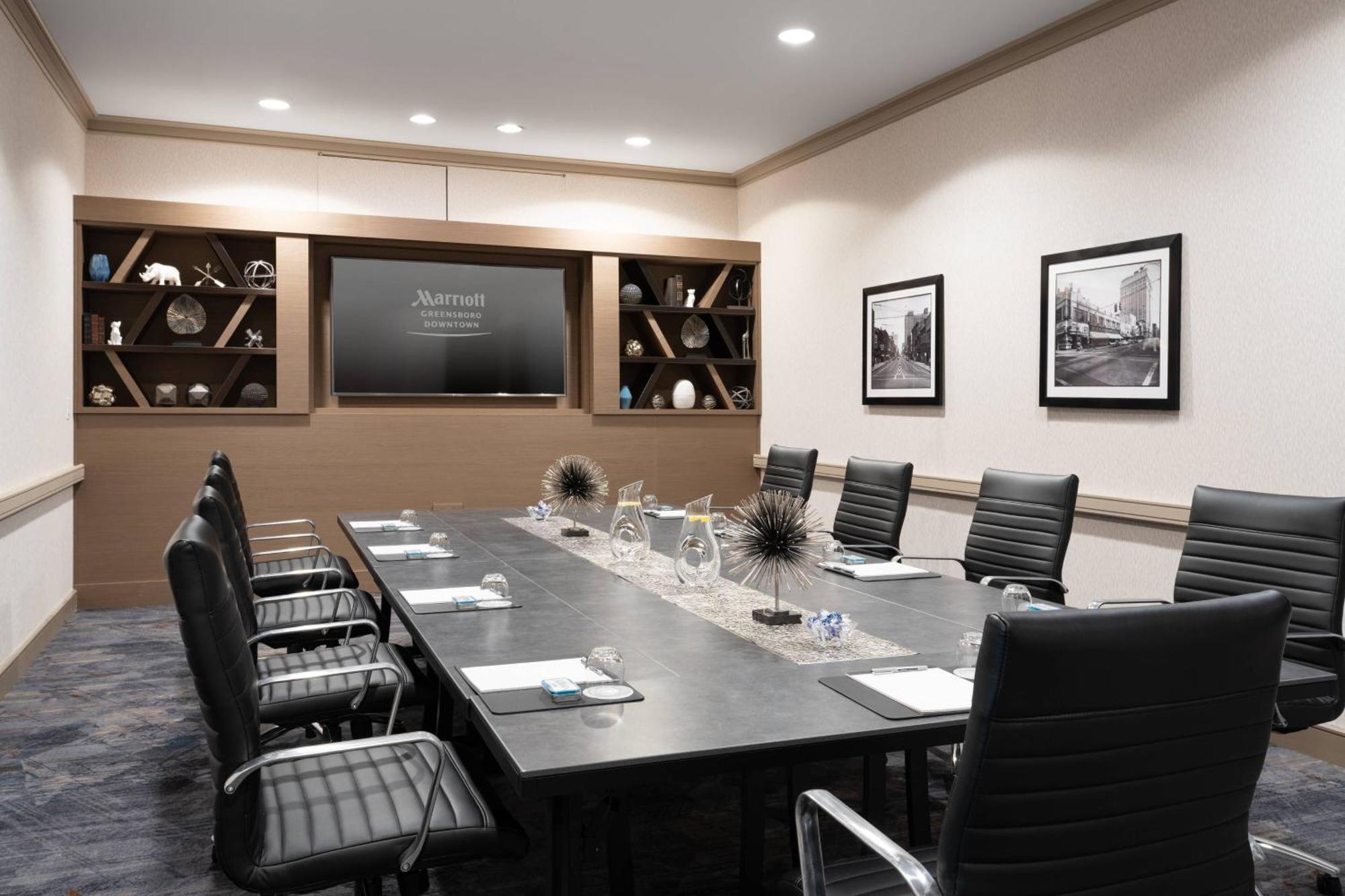 Marriott Greensboro Downtown Екстер'єр фото