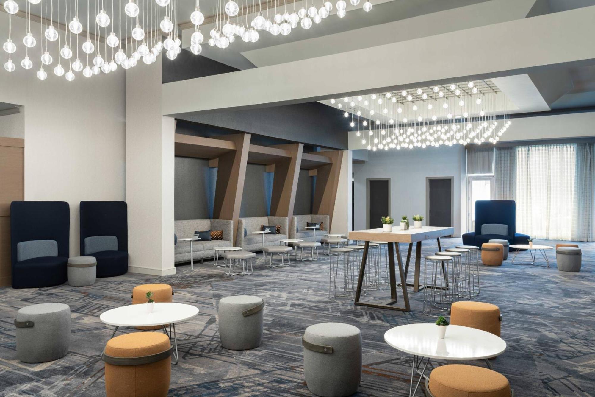 Marriott Greensboro Downtown Екстер'єр фото