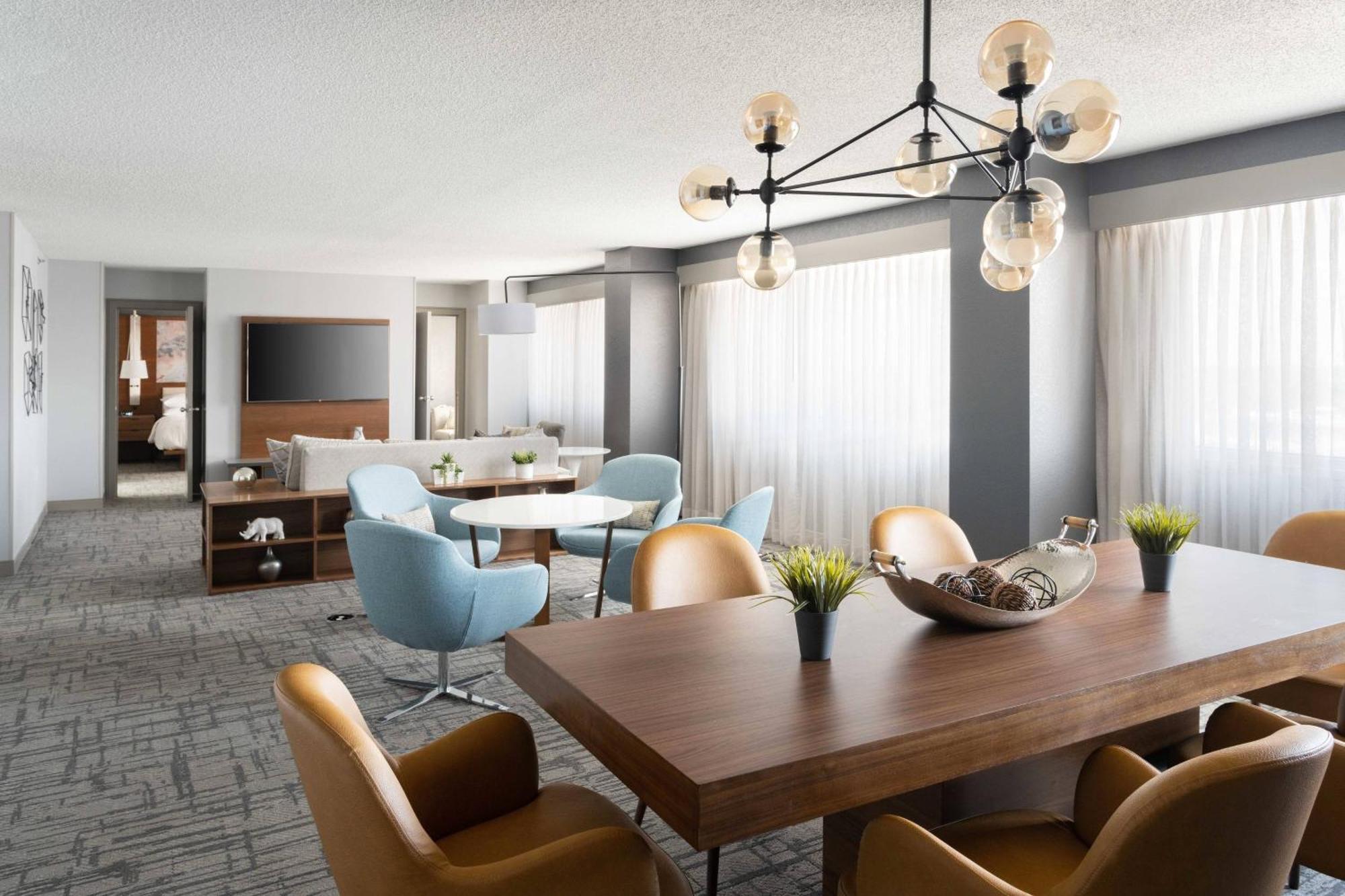 Marriott Greensboro Downtown Екстер'єр фото