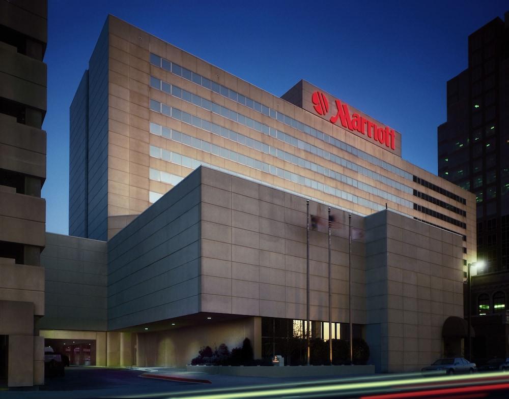 Marriott Greensboro Downtown Екстер'єр фото